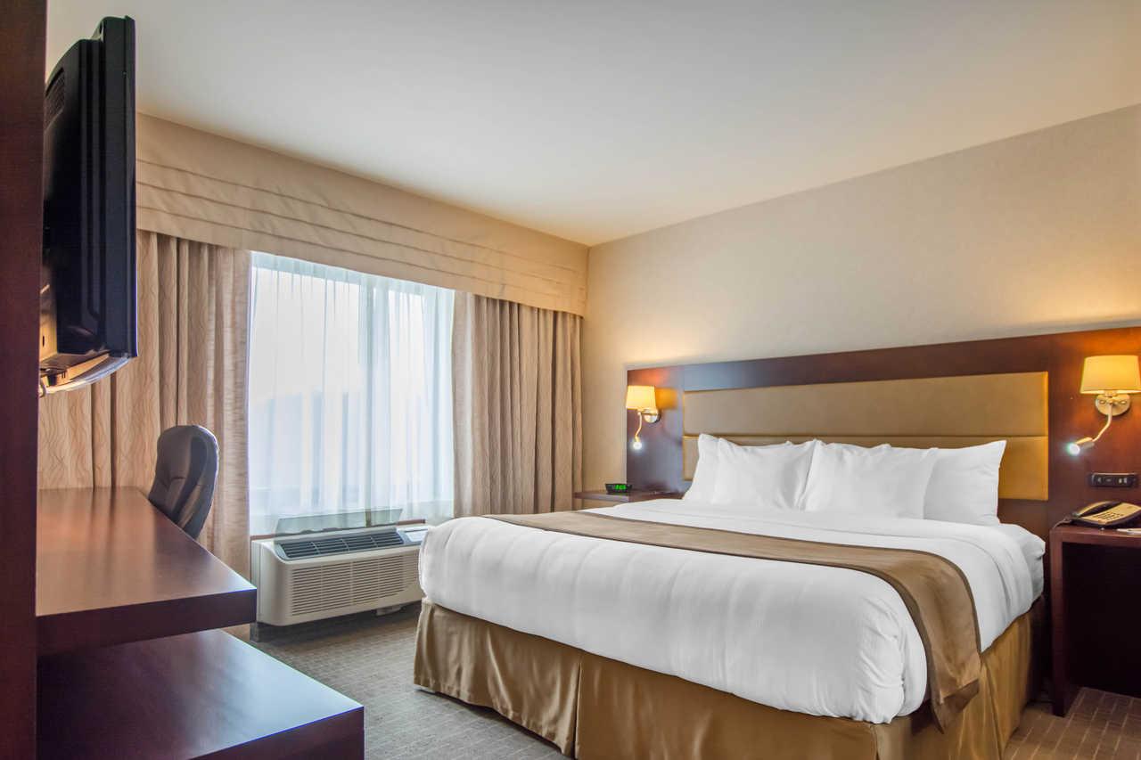 Quality Inn & Suites Val-d'Or Exteriér fotografie